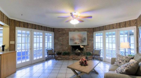Lakeside 3 Bed, 2 Bath Nature Retreat In Oviedo